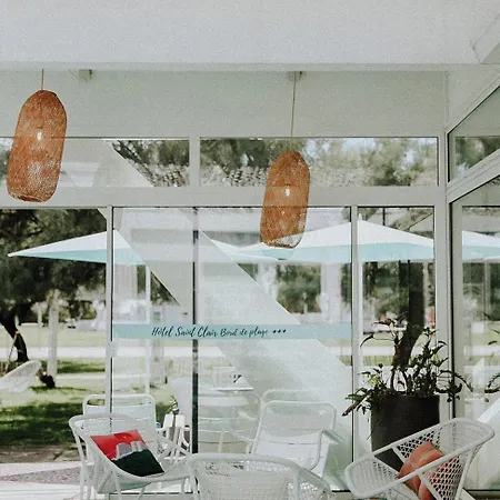 Saint-clair, Côté Hotel