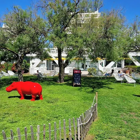 Hotel Saint-clair, Côté La Grande-Motte