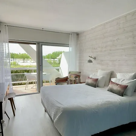 Saint-clair, Côté Hotel