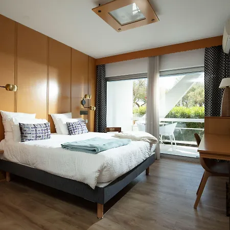 Saint-clair, Cote Hotel