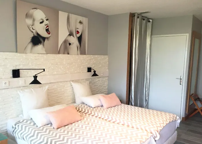 Hotel Saint-clair, Côté 3*