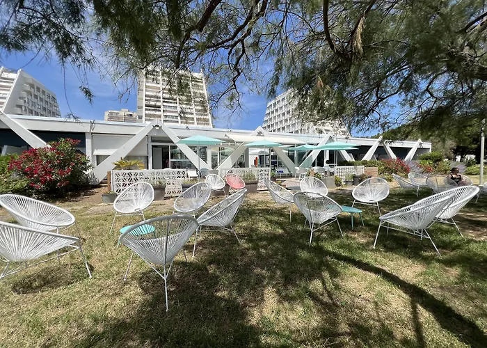 Hotel Saint-clair, Côté 3*